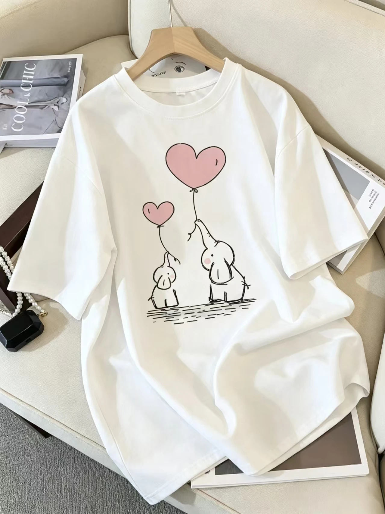 เสื้อยืดลายกราฟิกร็อกสไตล์ยุค  - Vintage Fashion Drawings บทวิจารณ์และราคา